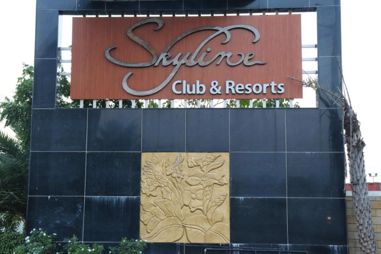 Skyline Resort & Convention Center Indore Exterior foto